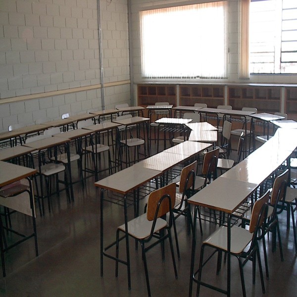Construtora De Escolas