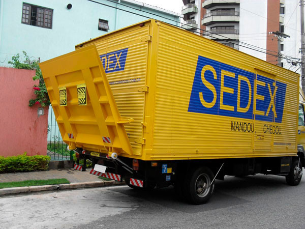 Venda de plataforma elevatória