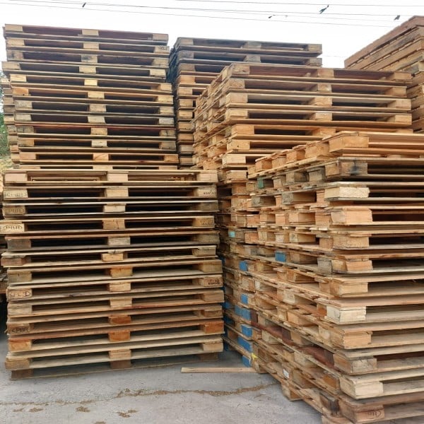 Pallet Pbr Semi Novo