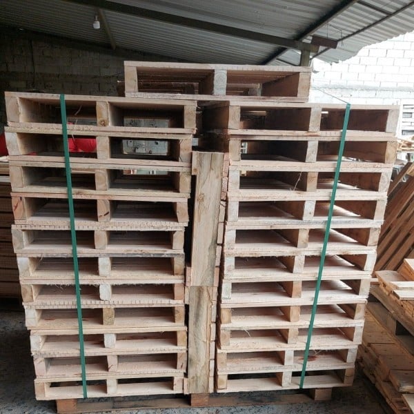 Pallets De Madeira Customizados