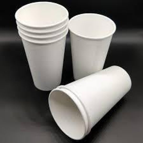 Fábrica de copos biodegradáveis
