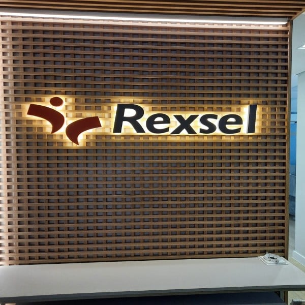 letra caixa com LED