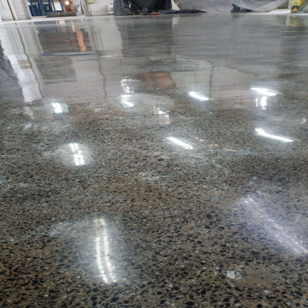 piso industrial concreto polido