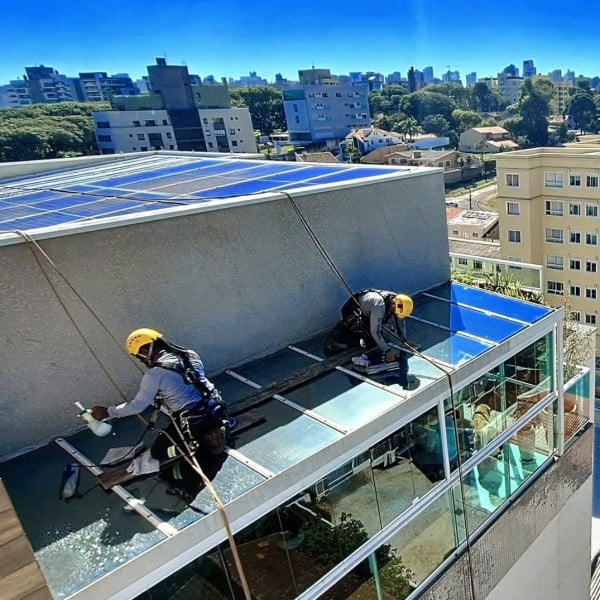 Limpeza De Vidro De Fachada
