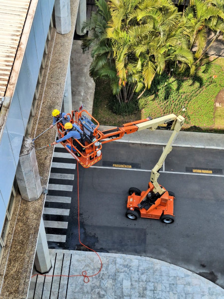 Limpeza E Pintura De Fachadas