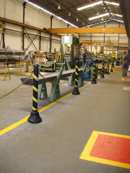 Pedestal Pvc Para Controle De Fluxo